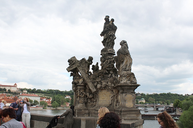 Karlsbrücke in Prag - Statuen