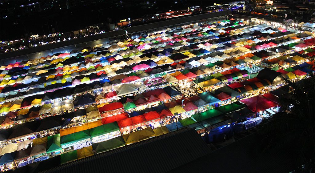 Nachtmarkt in Bangkok